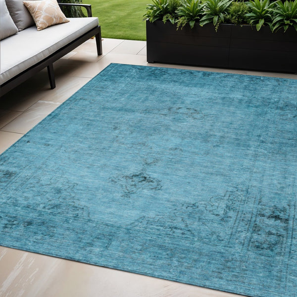 HomeRoots 5' Denim Blue and Navy Oriental Area Rug - Durable, Washable Design for Indoor and Outdoor Spaces 5' X 8' 580329