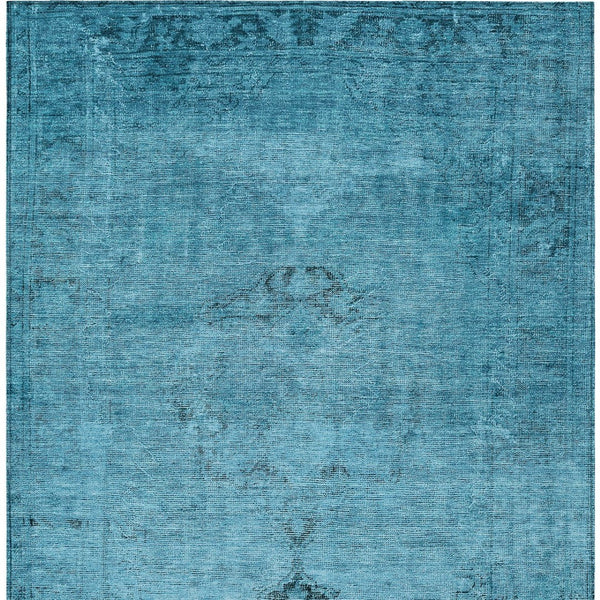 HomeRoots 5' Denim Blue and Navy Oriental Area Rug - Durable, Washable Design for Indoor and Outdoor Spaces 8' X 10' 580331