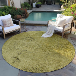 HomeRoots 5' Elevate Your Space with a Durable Gold Brown Oriental Washable Area Rug for Indoor & Outdoor Use 8' Round 580342