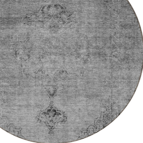 HomeRoots 5' Stylish Gray Silver Charcoal Oriental Washable Area Rug for Indoor and Outdoor Versatility 8' Round 580348