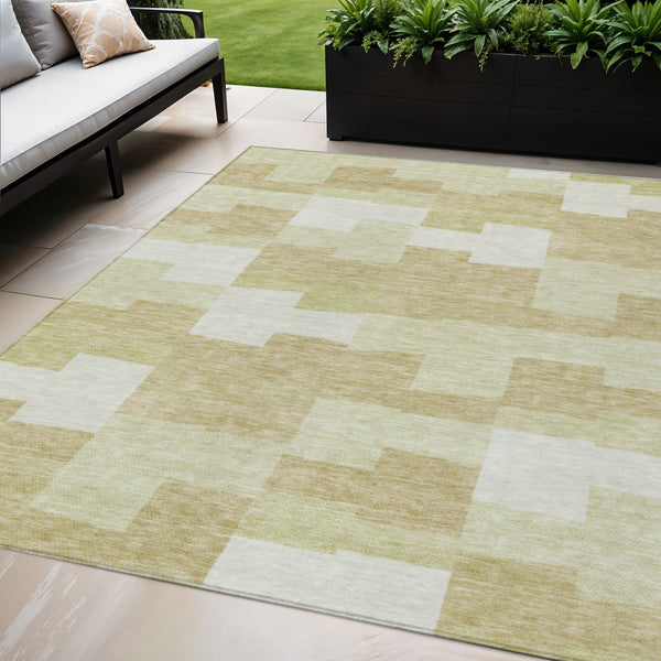 Homeroots 3' Stylish Beige Ivory And Brown Geometric Washable Area Rug For Indoor Outdoor Spaces 5' X 8' Polyester 580371