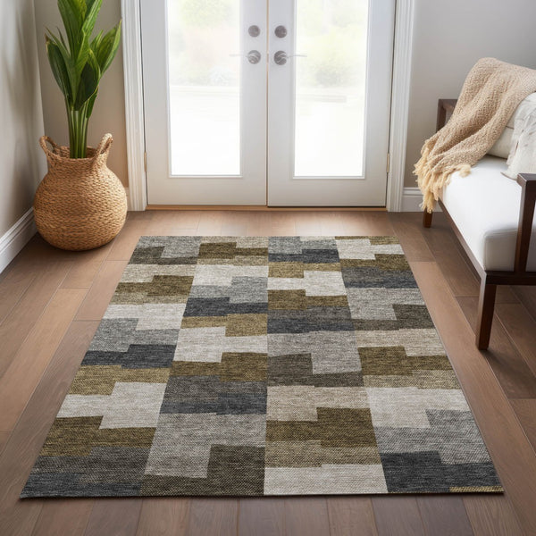 Homeroots 3' Stylish Beige Ivory And Brown Geometric Washable Area Rug For Indoor Outdoor Spaces 9' X 12' Polyester 580380