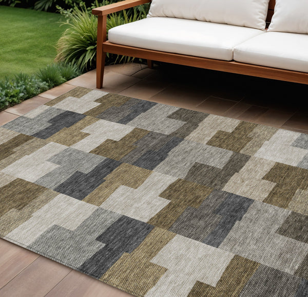 Homeroots 3' Stylish Beige Ivory And Brown Geometric Washable Area Rug For Indoor Outdoor Spaces 10' X 14' Polyester 580381