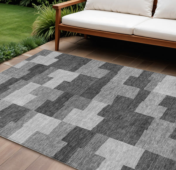 Homeroots 3' Stylish Beige Ivory And Brown Geometric Washable Area Rug For Indoor Outdoor Spaces 8' X 10' Polyester 580391