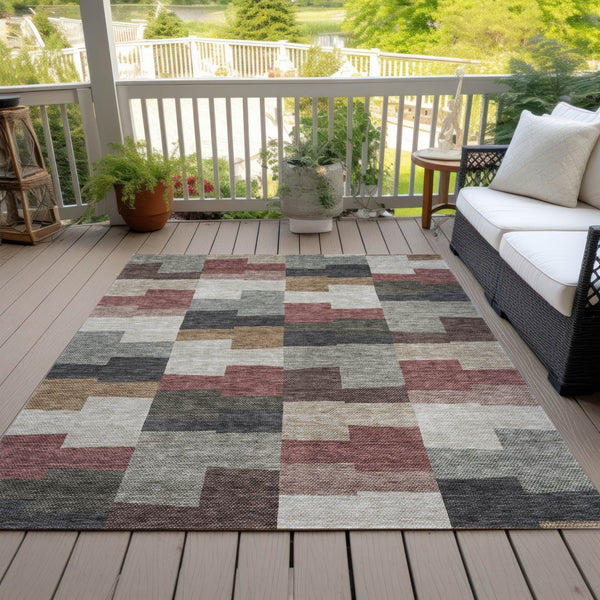 Homeroots 3' Stylish Beige Ivory And Brown Geometric Washable Area Rug For Indoor Outdoor Spaces 8' X 10' Polyester 580409