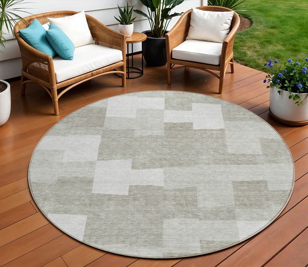 Homeroots 3' Stylish Beige Ivory And Brown Geometric Washable Area Rug For Indoor Outdoor Spaces 8' Round Polyester 580420