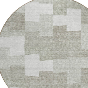 Homeroots 3' Stylish Beige Ivory And Brown Geometric Washable Area Rug For Indoor Outdoor Spaces 8' Round Polyester 580420