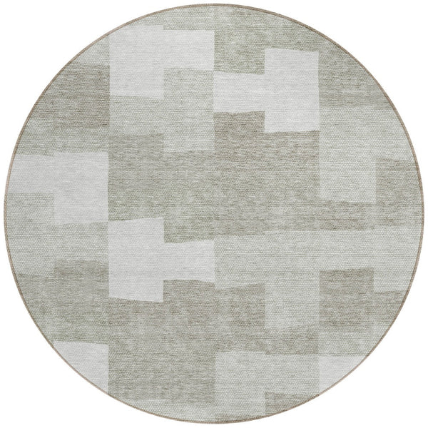 Homeroots 3' Stylish Beige Ivory And Brown Geometric Washable Area Rug For Indoor Outdoor Spaces 8' Round Polyester 580420