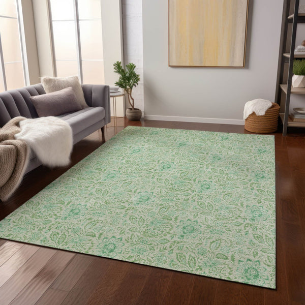 Homeroots 3' Green Floral Washable Area Rug - Stain Resistant, Durable Design For Indoor & Outdoor Spaces 5' X 8' Polyester 580461