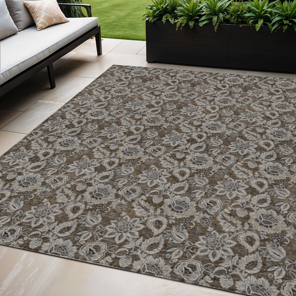 Homeroots 3' Denim Blue Floral Washable Area Rug – Perfect For Indoor And Outdoor Spaces, Durable & Stylish 5' X 8' Polyester 580497