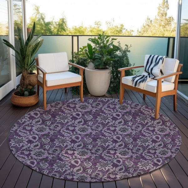 Homeroots 3' Denim Blue Floral Washable Area Rug – Perfect For Indoor And Outdoor Spaces, Durable & Stylish 8' Round Polyester 580510