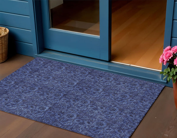 Homeroots 3' Denim Blue Floral Washable Area Rug – Perfect For Indoor And Outdoor Spaces, Durable & Stylish 3' X 5' Polyester 580526