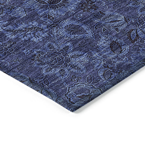 Homeroots 3' Denim Blue Floral Washable Area Rug – Perfect For Indoor And Outdoor Spaces, Durable & Stylish 8' Round Polyester 580528