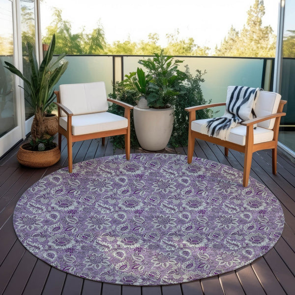 Homeroots 3' Denim Blue Floral Washable Area Rug – Perfect For Indoor And Outdoor Spaces, Durable & Stylish 8' Round Polyester 580540