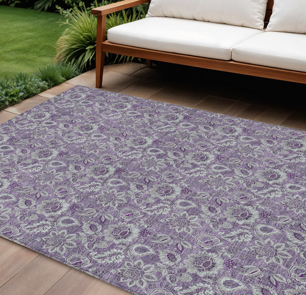 Homeroots 3' Denim Blue Floral Washable Area Rug – Perfect For Indoor And Outdoor Spaces, Durable & Stylish 9' X 12' Polyester 580542