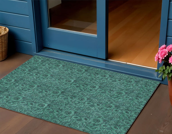 Homeroots 3' Denim Blue Floral Washable Area Rug – Perfect For Indoor And Outdoor Spaces, Durable & Stylish 3' X 5' Polyester 580550