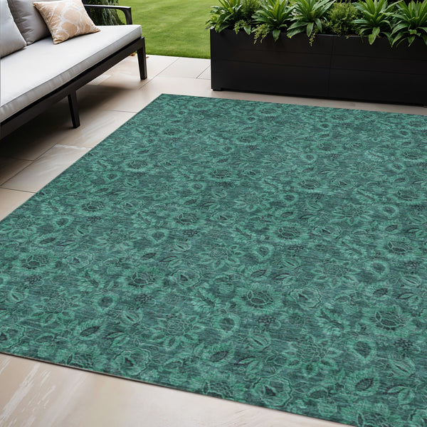Homeroots 3' Denim Blue Floral Washable Area Rug – Perfect For Indoor And Outdoor Spaces, Durable & Stylish 5' X 8' Polyester 580551