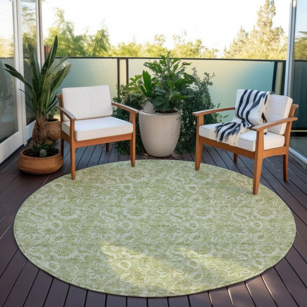 Homeroots 3' Floral Indoor Outdoor Area Rug - Durable, Washable, Stain Resistant For Home And Patio Spaces 8' Round Polyester 580564