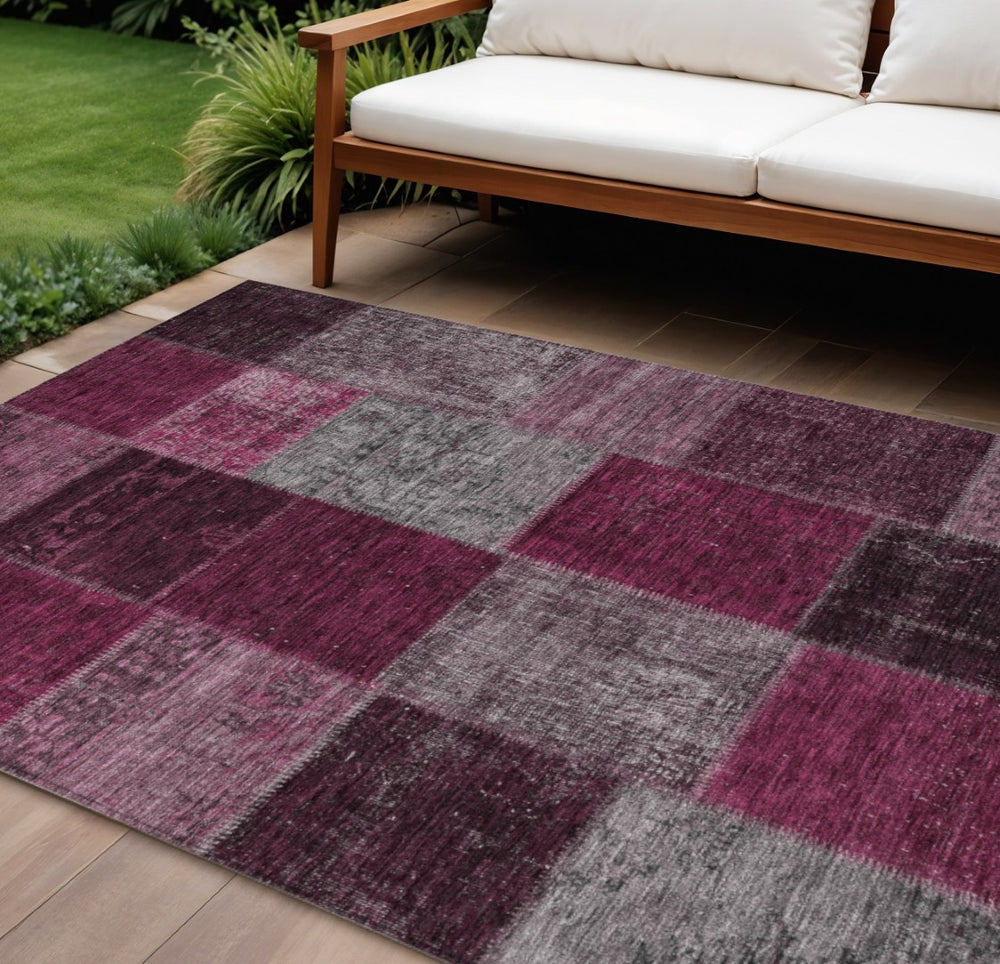 HomeRoots 9' Versatile Merlot Burgundy and Gray Patchwork Indoor Outdoor Area Rug – Durable, Washable, Stylish! 9' X 12' 580638