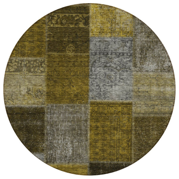 HomeRoots 5' Stylish Brown Gold Taupe Patchwork Area Rug - Durable, Washable Design for Indoor & Outdoor Use 8' Round 580642