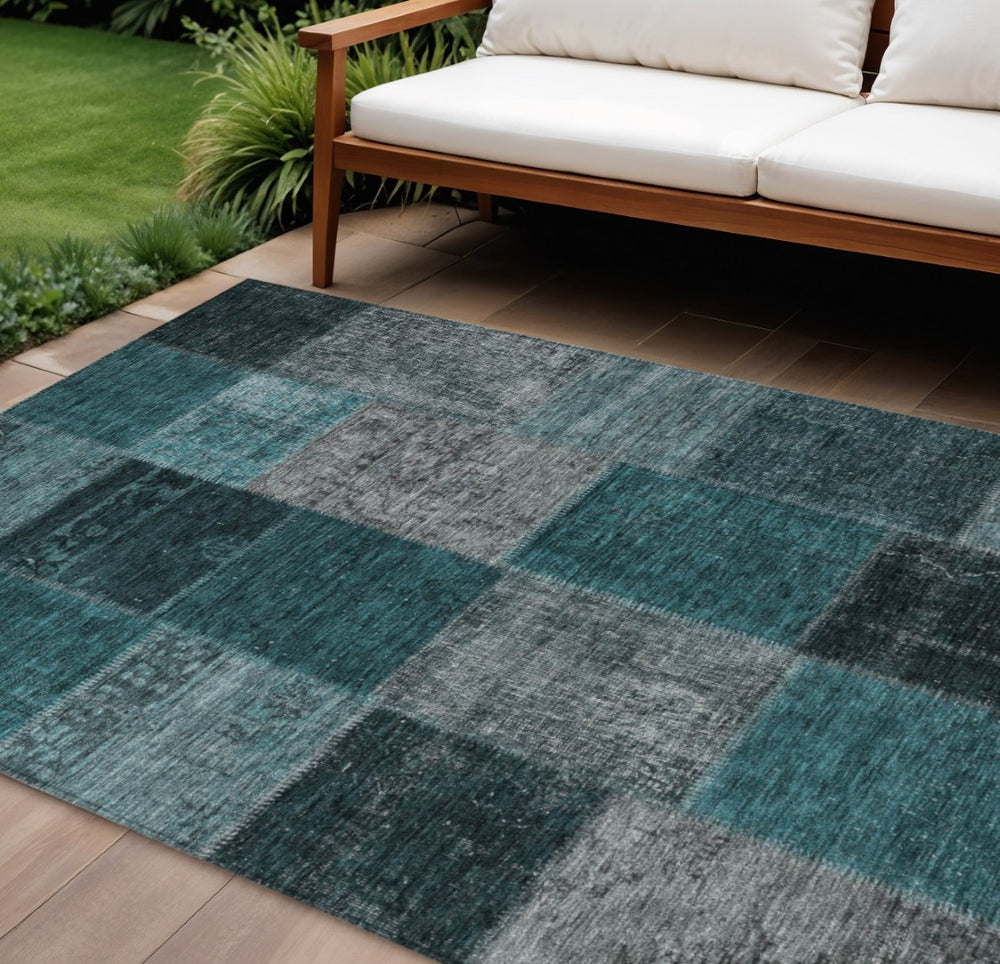 HomeRoots 5' Teal Blue Aqua Charcoal Patchwork Indoor Outdoor Area Rug - Stylish, Durable & Machine Washable! 8' X 10' 580667