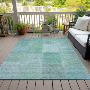 Homeroots 3' Stylish Green Copper And Mint Patchwork Washable Rug For Indoor Outdoor Spaces, Durable & Versatile 3' X 5' Polyester 580694