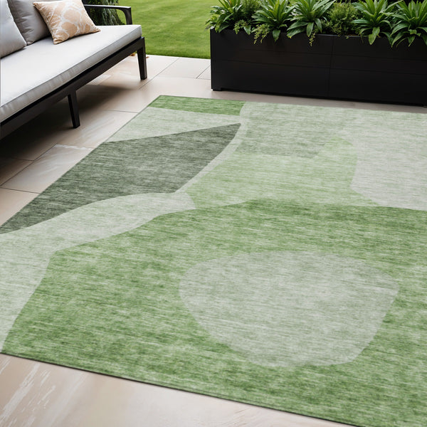 Homeroots 3' Abstract Washable Area Rug In Olive And Fern Green For Stylish Indoor And Outdoor Spaces 5' X 8' Polyester 580701