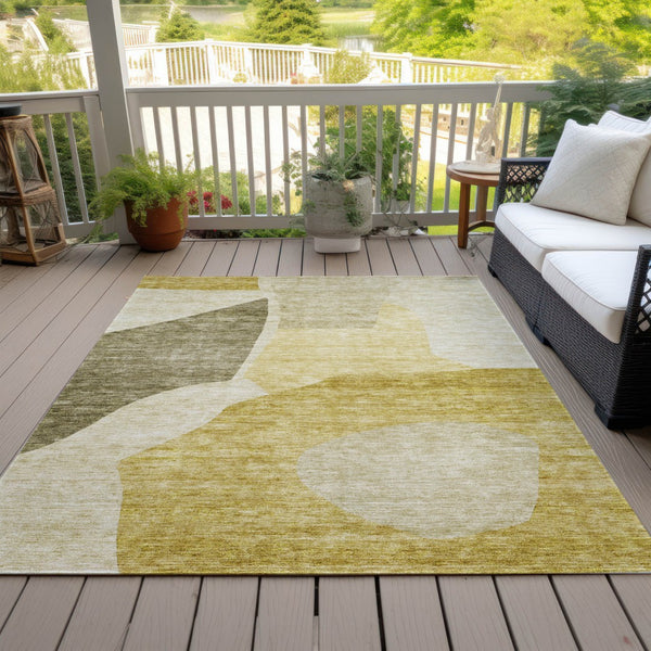 Homeroots 3' Abstract Washable Area Rug In Olive And Fern Green For Stylish Indoor And Outdoor Spaces 9' X 12' Polyester 580734