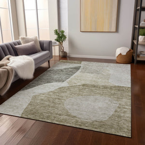 Homeroots 3' Abstract Washable Area Rug In Olive And Fern Green For Stylish Indoor And Outdoor Spaces 5' X 8' Polyester 580755