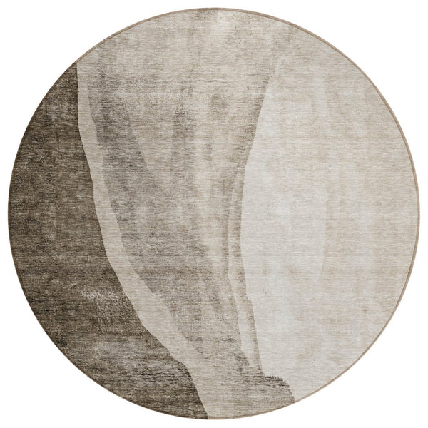 HomeRoots 5' Taupe and Brown Abstract Washable Rug - Versatile Indoor/Outdoor Decor for Stylish Spaces 8' Round 580798