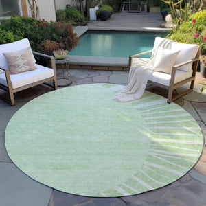 Homeroots 3' Abstract Washable Area Rug In Green And Mint - Perfect For Indoor And Outdoor Spaces! 8' Round Polyester 580804