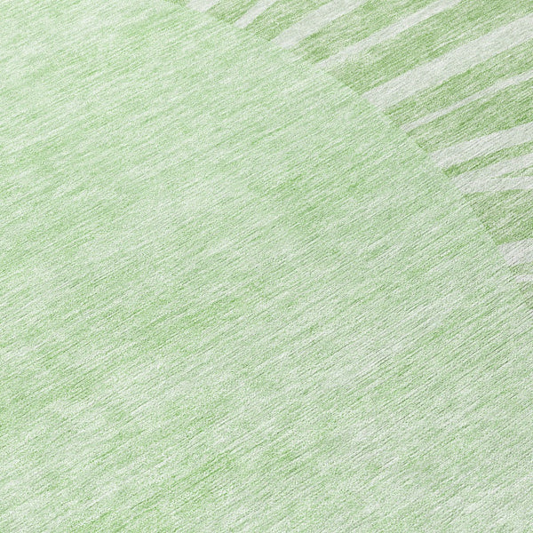 Homeroots 3' Abstract Washable Area Rug In Green And Mint - Perfect For Indoor And Outdoor Spaces! 8' Round Polyester 580804