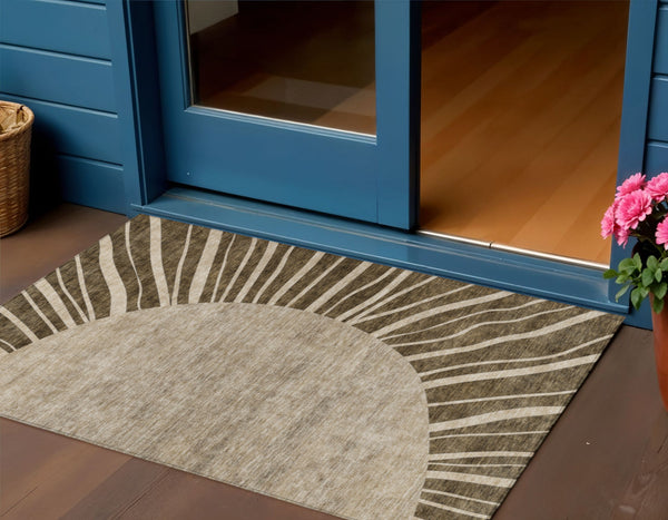 Homeroots 3' Abstract Washable Area Rug In Green And Mint - Perfect For Indoor And Outdoor Spaces! 3' X 5' Polyester 580820