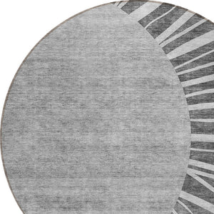 Homeroots 3' Abstract Washable Area Rug In Green And Mint - Perfect For Indoor And Outdoor Spaces! 8' Round Polyester 580828