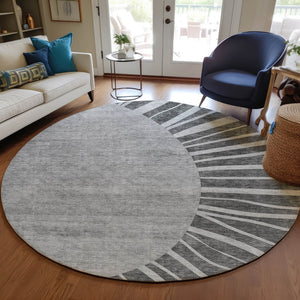 Homeroots 3' Abstract Washable Area Rug In Green And Mint - Perfect For Indoor And Outdoor Spaces! 8' Round Polyester 580828