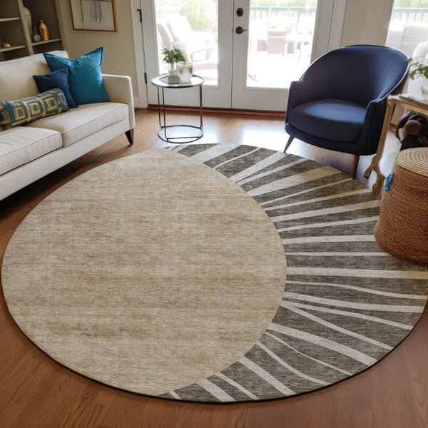 Homeroots 3' Abstract Washable Area Rug In Green And Mint - Perfect For Indoor And Outdoor Spaces! 8' Round Polyester 580834