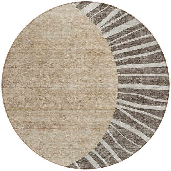 Homeroots 3' Abstract Washable Area Rug In Green And Mint - Perfect For Indoor And Outdoor Spaces! 8' Round Polyester 580834