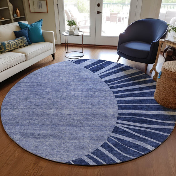 Homeroots 3' Abstract Washable Area Rug In Green And Mint - Perfect For Indoor And Outdoor Spaces! 8' Round Polyester 580852