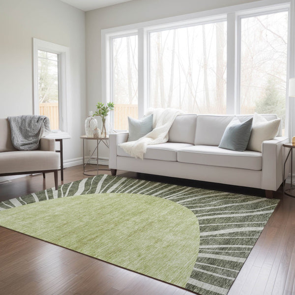 Homeroots 3' Abstract Washable Area Rug In Green And Mint - Perfect For Indoor And Outdoor Spaces! 3' X 5' Polyester 580856