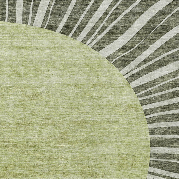 Homeroots 3' Abstract Washable Area Rug In Green And Mint - Perfect For Indoor And Outdoor Spaces! 5' X 8' Polyester 580857