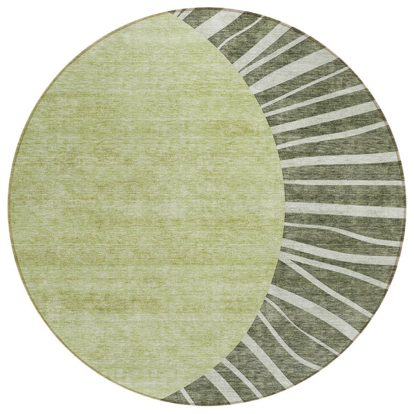 HomeRoots 5' Olive and Artichoke Abstract Area Rug - Washable, Durable, Perfect for Indoor & Outdoor Spaces 8' Round 580858