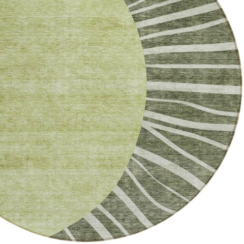 Homeroots 3' Abstract Washable Area Rug In Green And Mint - Perfect For Indoor And Outdoor Spaces! 8' Round Polyester 580858