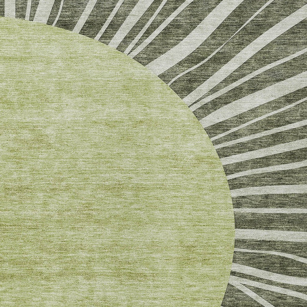 Homeroots 3' Abstract Washable Area Rug In Green And Mint - Perfect For Indoor And Outdoor Spaces! 8' X 10' Polyester 580859