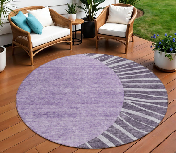 Homeroots 3' Abstract Washable Area Rug In Green And Mint - Perfect For Indoor And Outdoor Spaces! 8' Round Polyester 580870
