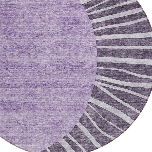 Homeroots 3' Abstract Washable Area Rug In Green And Mint - Perfect For Indoor And Outdoor Spaces! 8' Round Polyester 580870