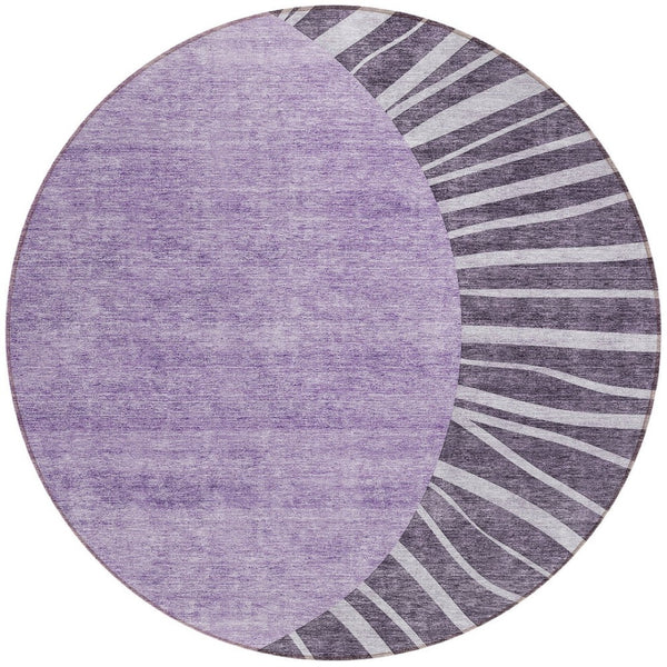 Homeroots 3' Abstract Washable Area Rug In Green And Mint - Perfect For Indoor And Outdoor Spaces! 8' Round Polyester 580870