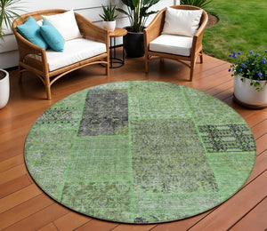 Homeroots 3' Stylish Brown Gray Charcoal Patchwork Washable Area Rug For Indoor And Outdoor Spaces 8' Round Polyester 580894