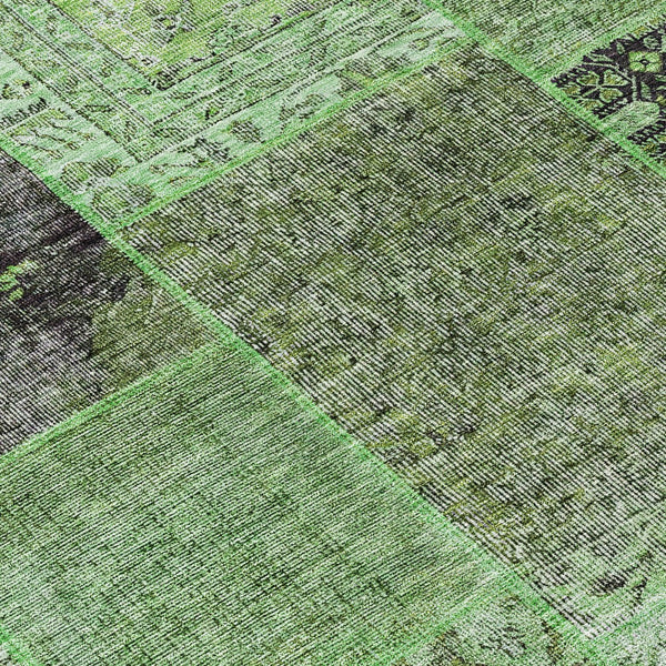 Homeroots 3' Stylish Brown Gray Charcoal Patchwork Washable Area Rug For Indoor And Outdoor Spaces 8' Round Polyester 580894