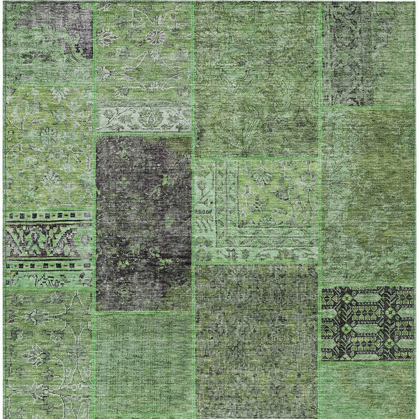 Homeroots 3' Stylish Brown Gray Charcoal Patchwork Washable Area Rug For Indoor And Outdoor Spaces 8' X 10' Polyester 580895