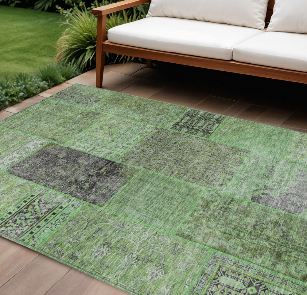 HomeRoots 9' Stylish Green and Olive Patchwork Area Rug - Durable, Washable, Perfect for Indoor and Outdoor Use 9' X 12' 580896